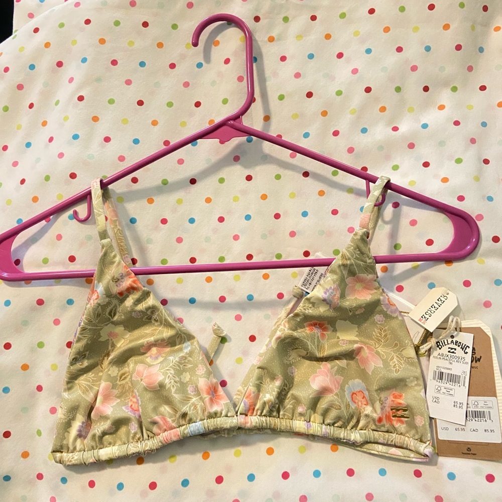NWT Billabong Feelin Peaceful Reversible Bikini Top